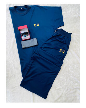 casual navy blue 2piece with matching bracelet and matching wallet for men in surulagos Nigeria